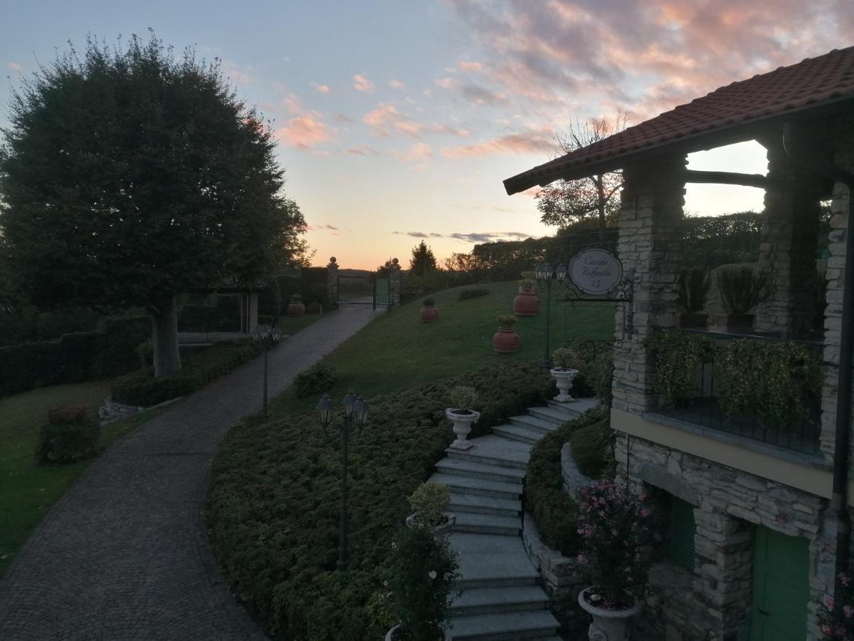 Casale Raffaello B&B Como Albese Con Cassano Bagian luar foto